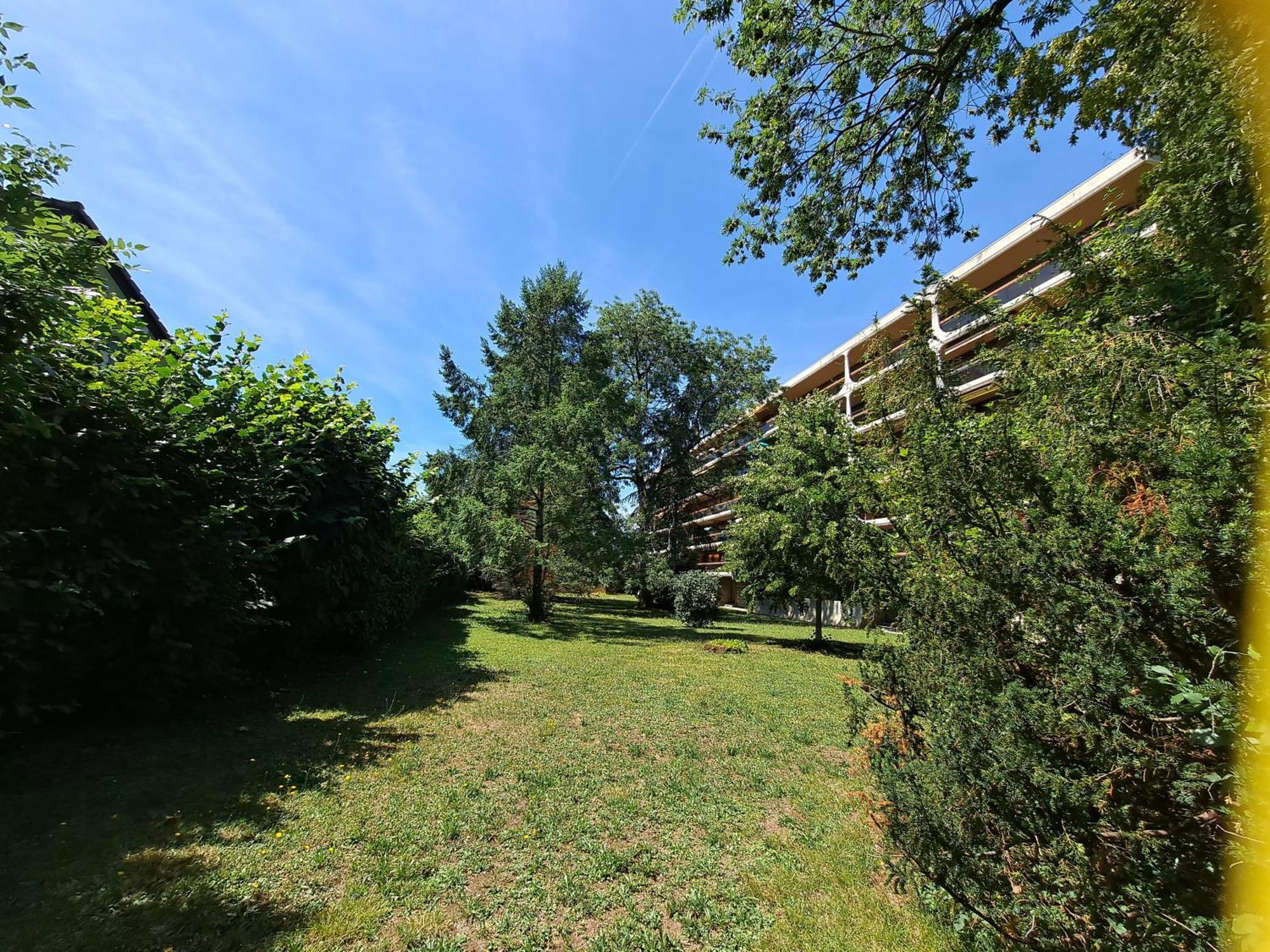 Appartamento Le Duc De Savoie Thonon Esterno foto
